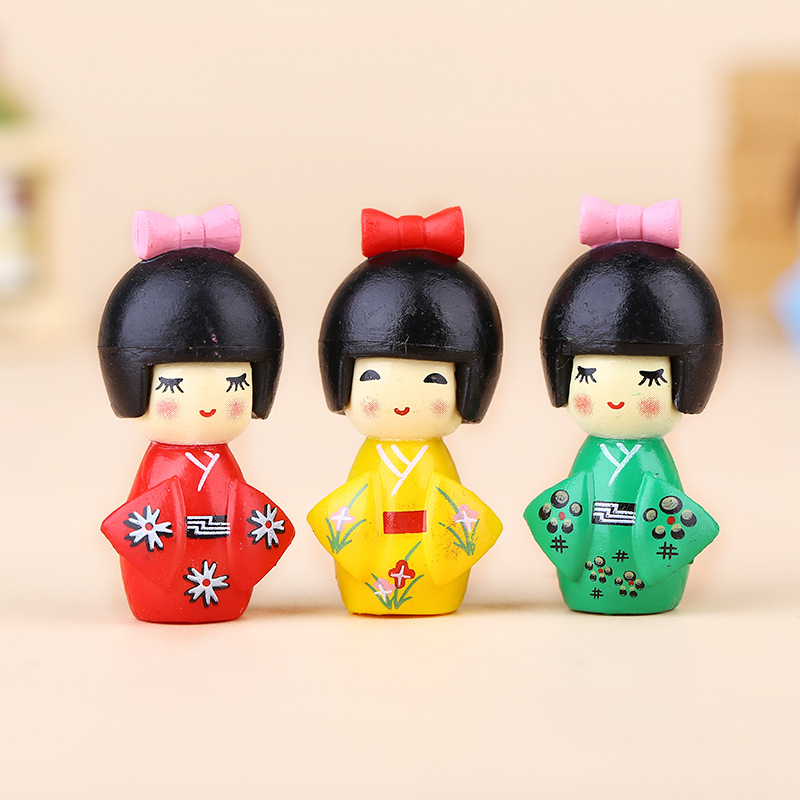 New Japanese Cute Girl Figurin - Bonsai Garden Japan recension och pris